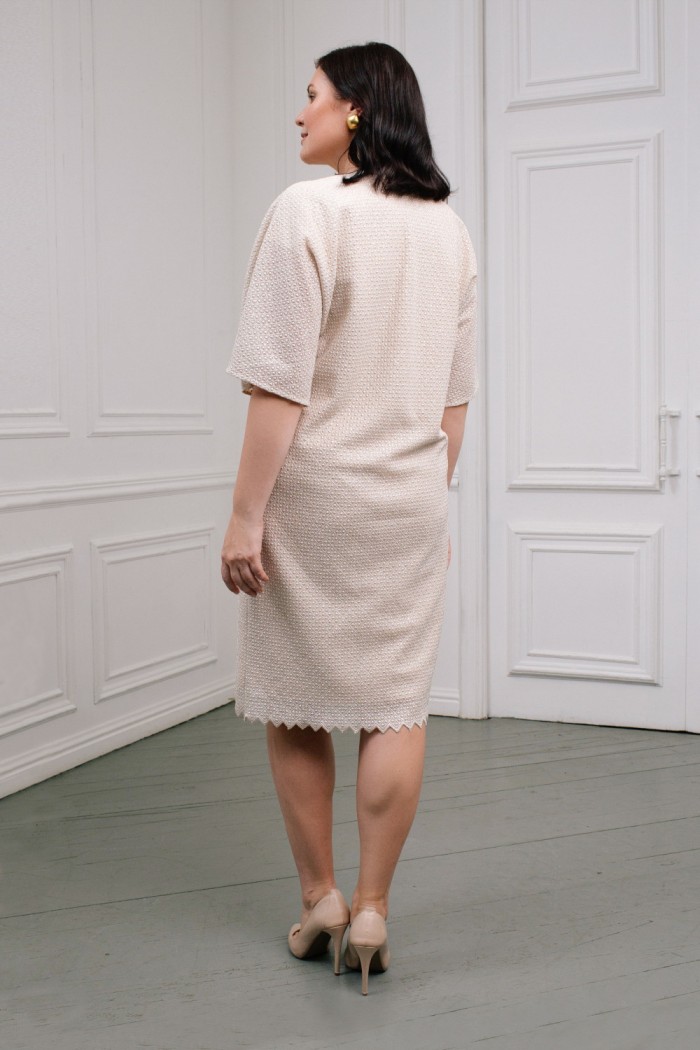АДОР - Коктейльное платье кремового цвета с коротким рукавом | Paulain