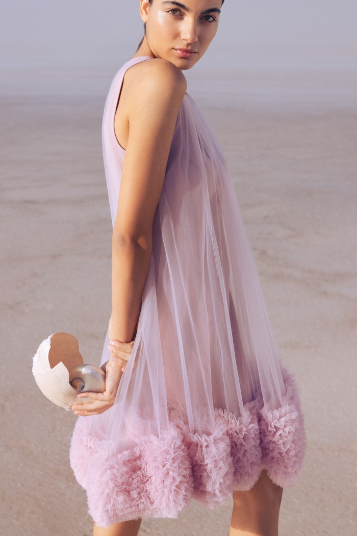 ЛИЛУ - Эффектное розовое платье с накидкой мини длины | Paulain