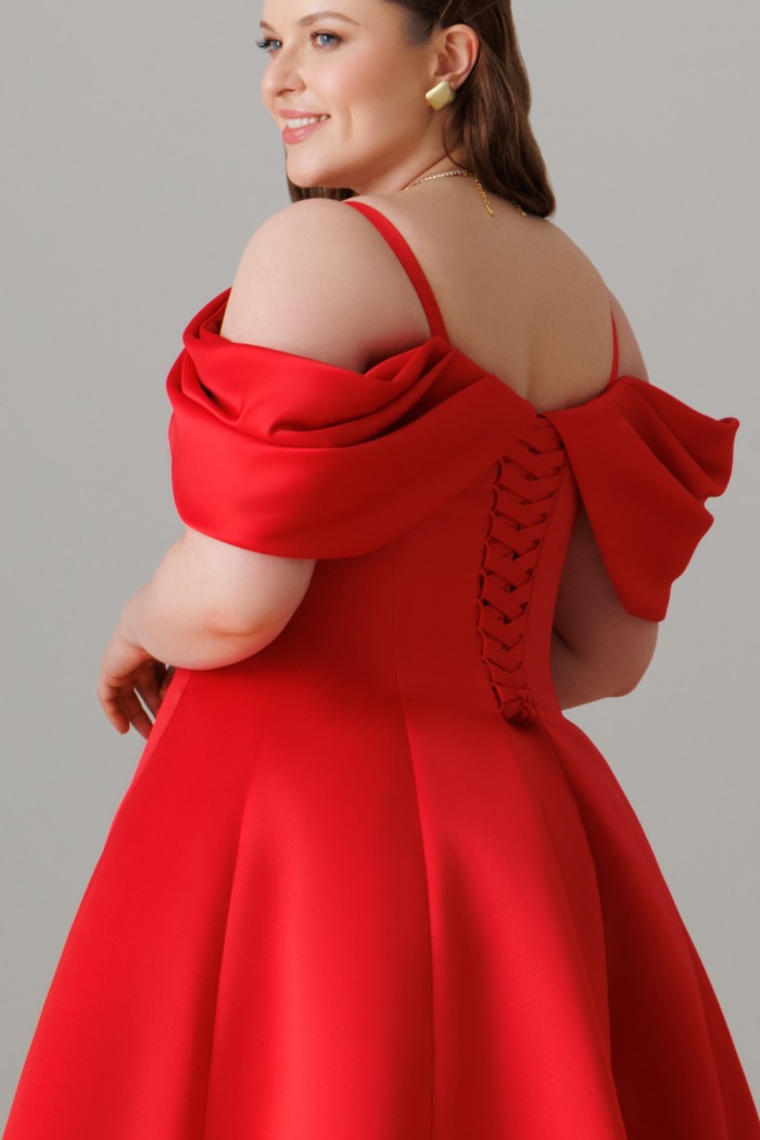 ЛИНН МИДИ - Яркое красное платье миди длины на бретелях с рукавами-крылышками | Paulain