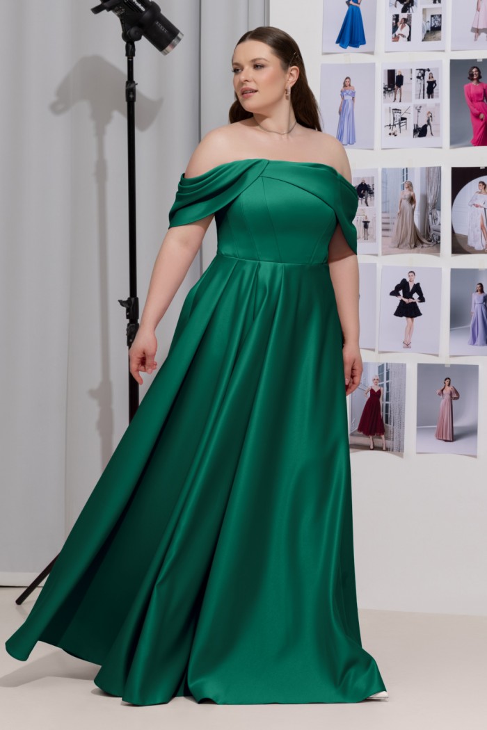 Длинное зеленое платье на корсете со спущенными плечами - ЛИСИТЕЯ | Paulain