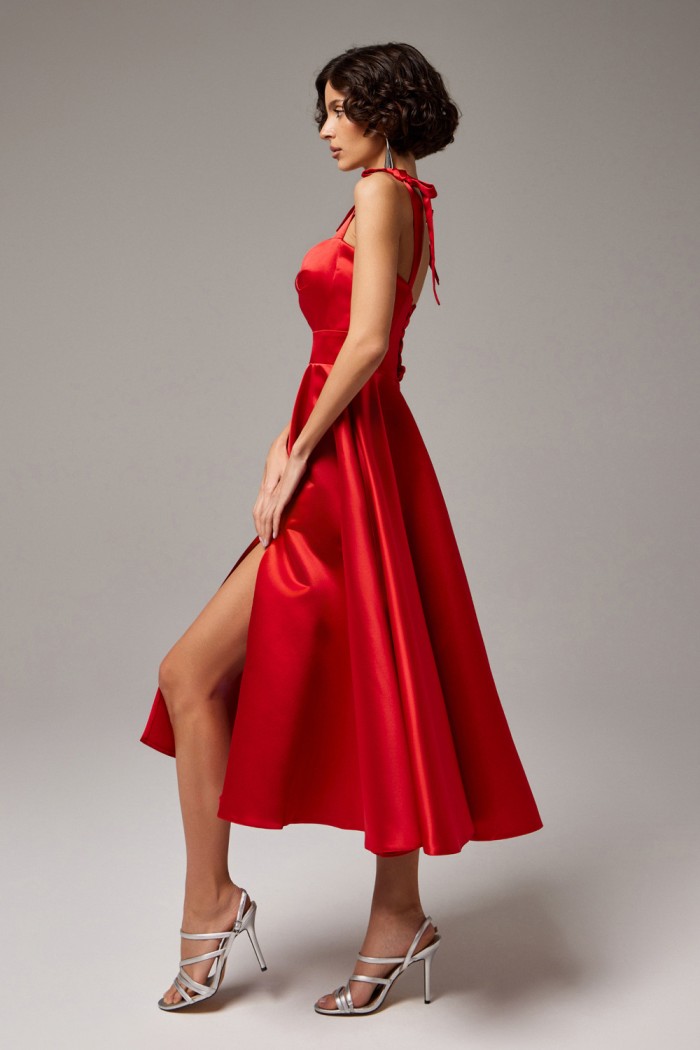 МАРС МИДИ МАРС МИДИ - Элегантное красное платье длины миди на бретелях с разрезом по ноге | Paulain