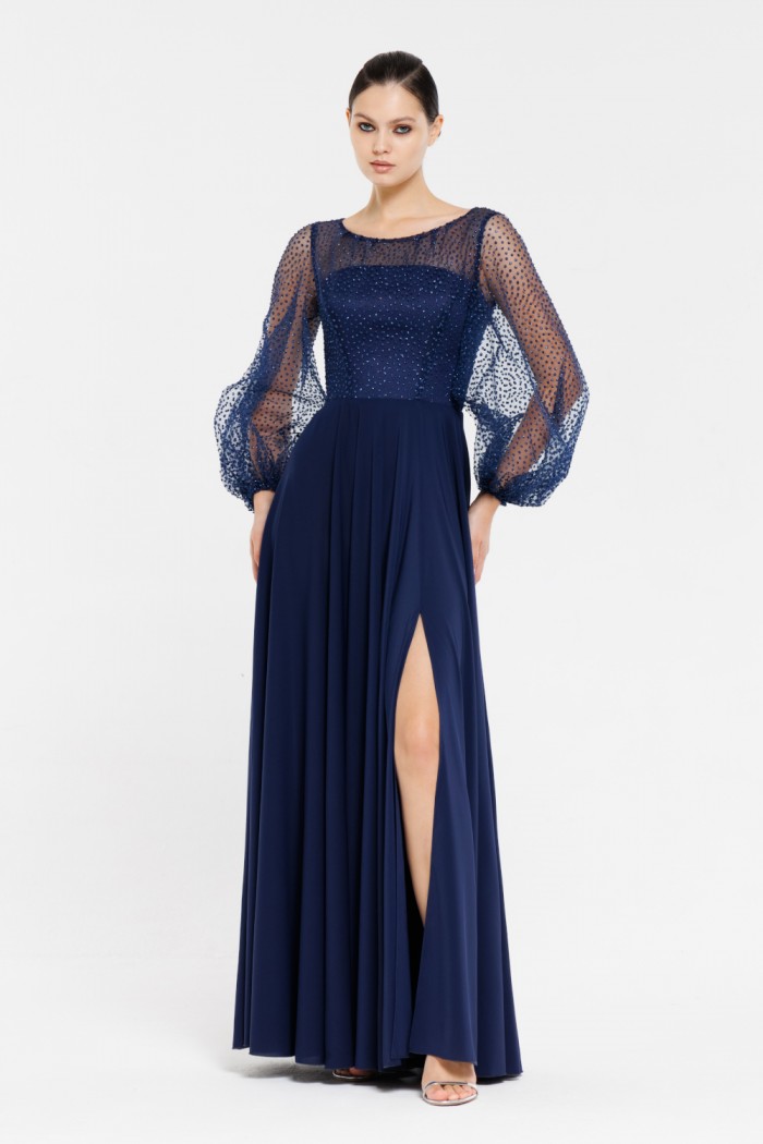 Длинное синее платье с блеском на лифе с длинным рукавом и высоким разрезом по ноге  - ЗЕНДАЯ | Paulain