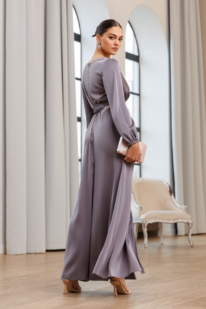 БРИОНИ - Вечернее длинное платье с элементом боа и длинным рукавом | Paulain