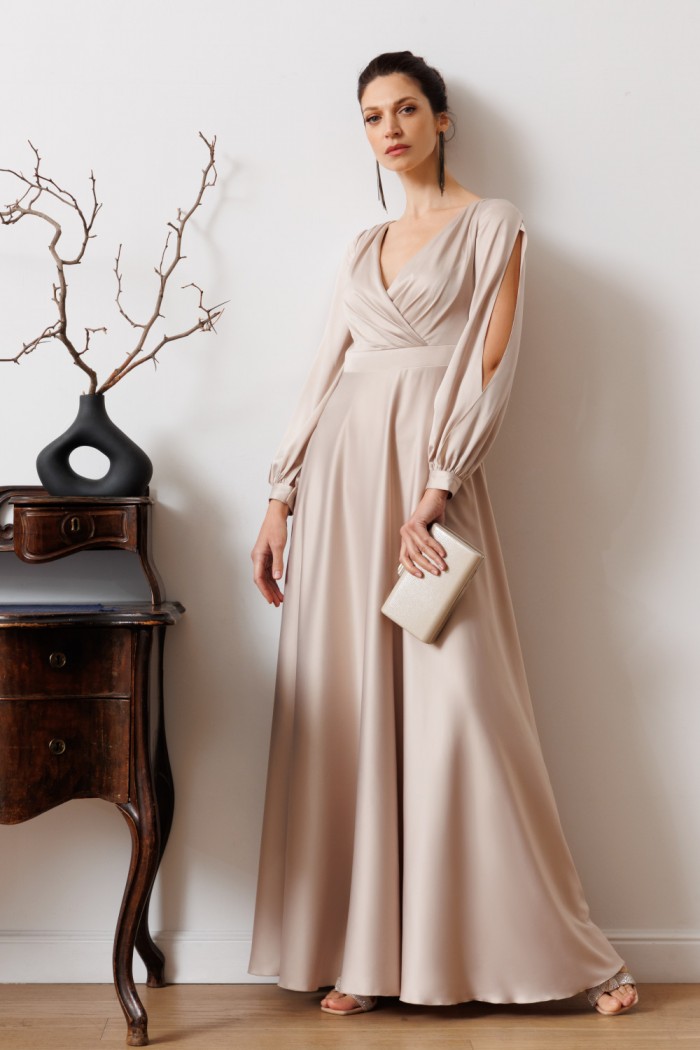 Элегантное вечернее платье из струящегося атласа с рукавом - САННИ | Paulain