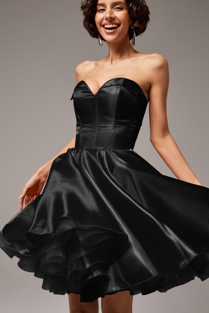 ШАЙЛО Пышное короткое платье на корсете из переливающейся органзы с эффектным открытым декольте - ШАЙЛО | Paulain