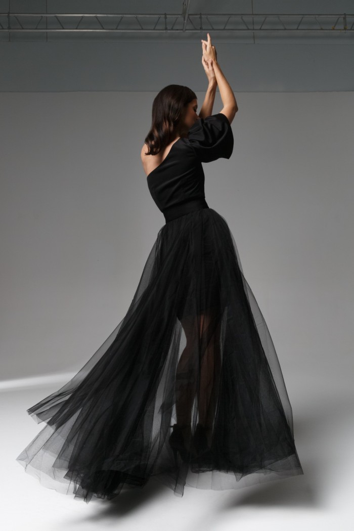 ДИЛАН - Платье-трансформер со съемной легкой юбкой и ассиметричным коротким рукавом | Paulain