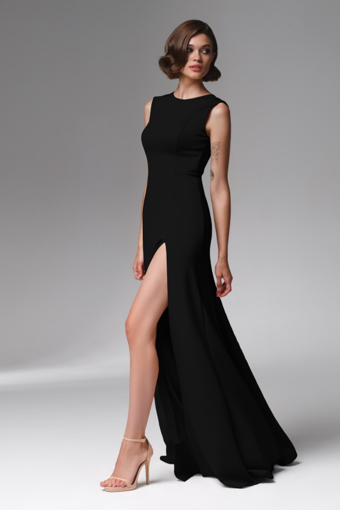 Элегантное черное платье в пол с разрезом по ноге и вырезом на спине без рукава  - ИЛАНА | Paulain