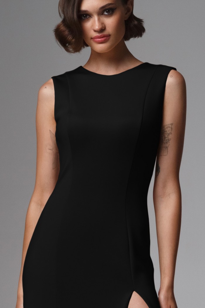 ИЛАНА - Элегантное черное платье в пол с разрезом по ноге и вырезом на спине без рукава  | Paulain
