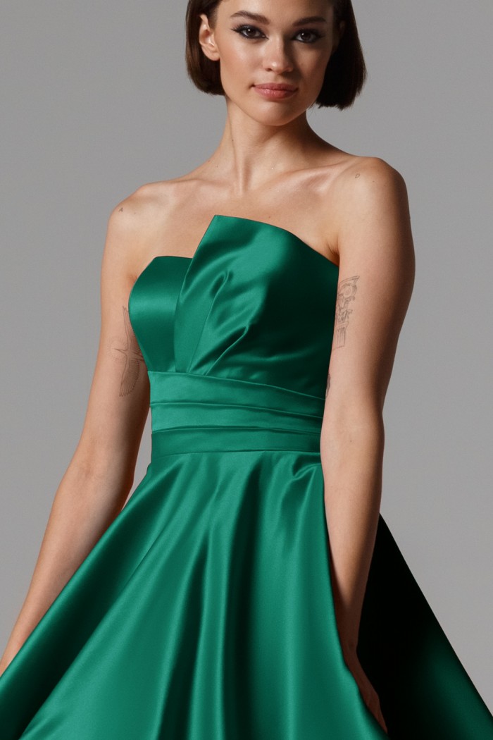 ИМАН МИДИ - Зеленое коктейльное открытое платье на корсете | Paulain
