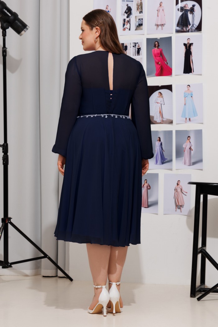ЛИАМ МИДИ - Коктейльное женственное платье миди длины с рукавом темного оттенка | Paulain