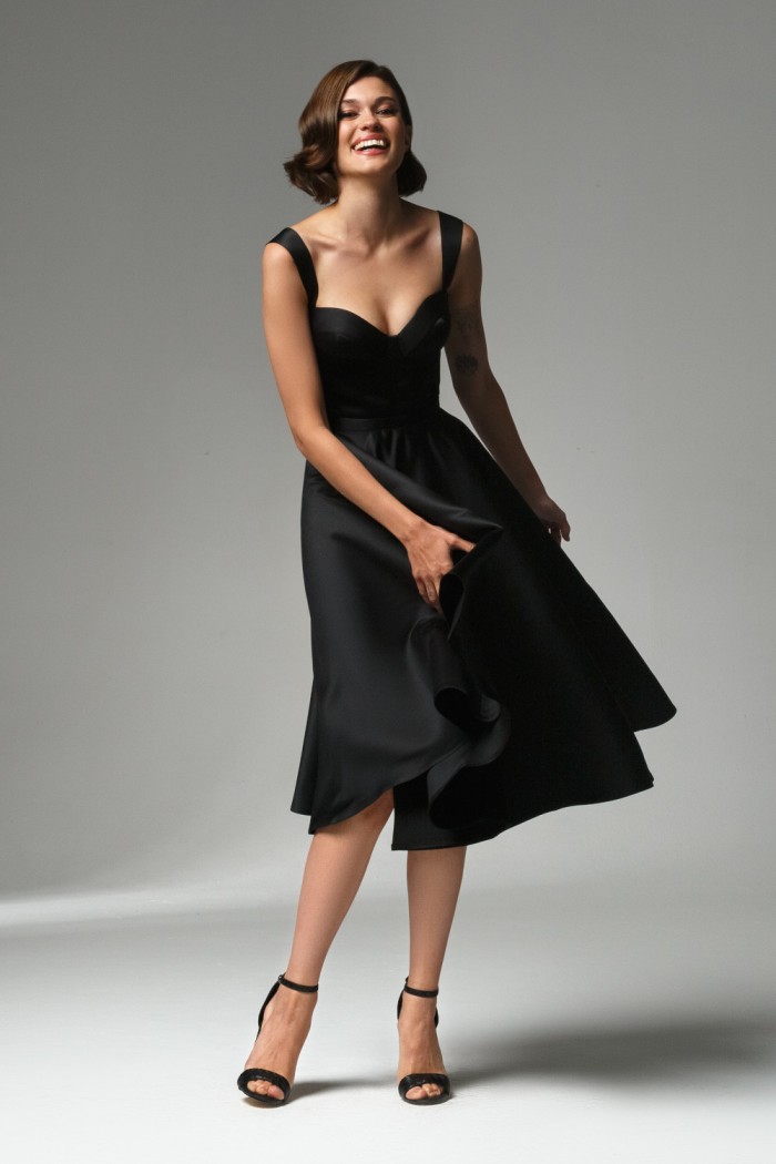 ТАТИ МИДИ - Элегантное черное коктейльное платье на бретелях длины миди | Paulain