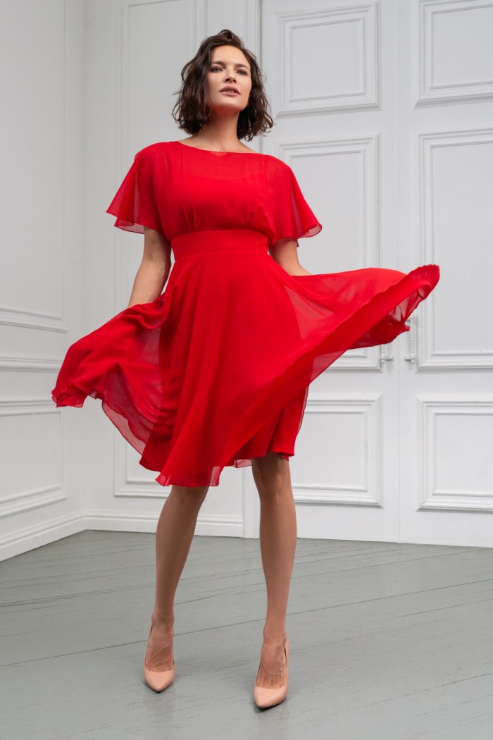 ЛЕТТА Классик - Коктейльное платье из невесомой ткани с юбкой чуть ниже колена | Paulain