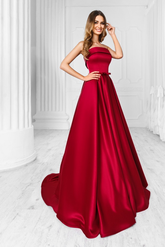Впечатляющее вечернее платье королевского силуэта - ФАРИТЕЙЛ | Paulain