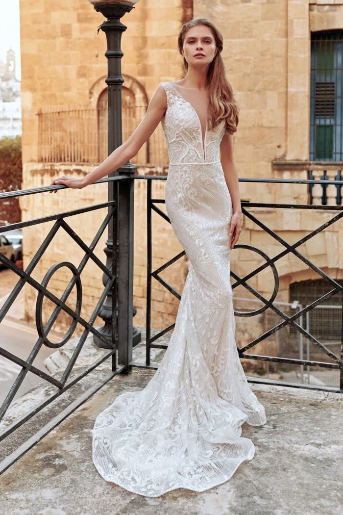 ГАВАЙЯ - Блестящее свадебное по фигуре платье со съемным шлейфом | Paulain