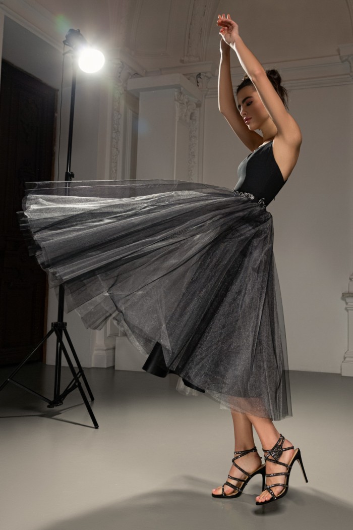 КЕРРИ - Эффектное коктейльное платье с фатиновой юбкой и лаконичным лифом | Paulain