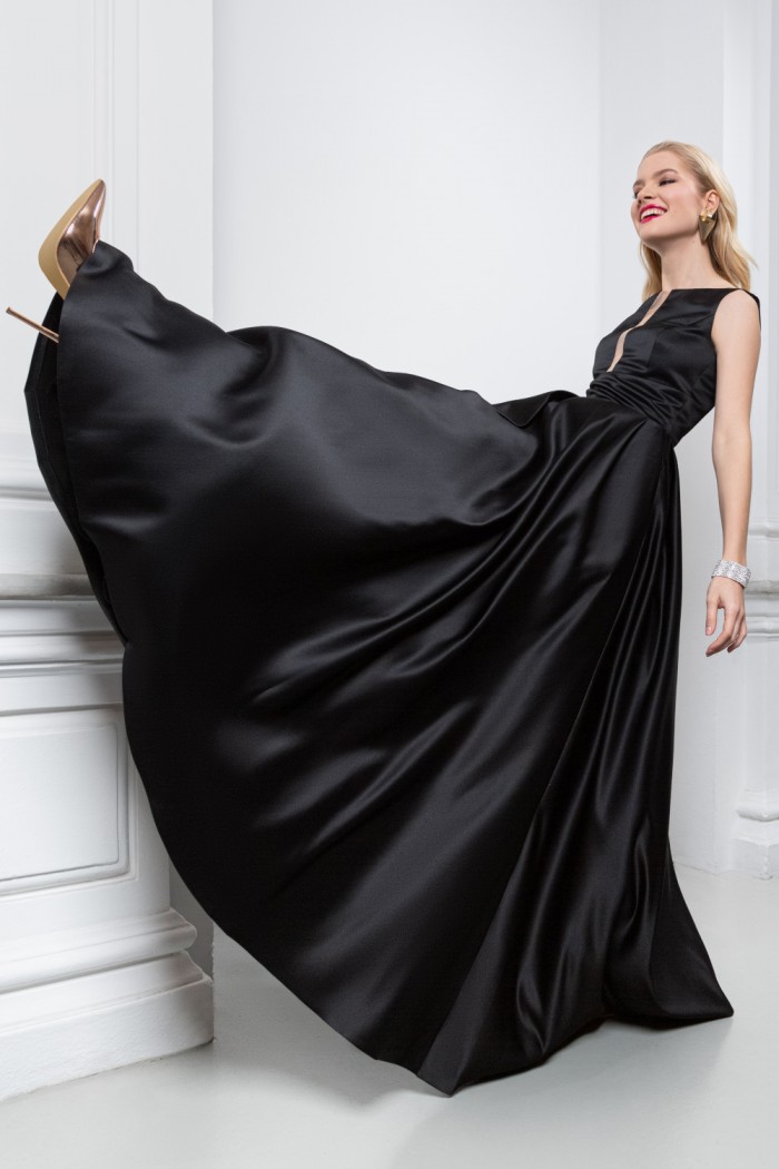 РИЗ Макси - Замечательный образ для особенных вечеров - длинное вечернее платье из атласа | Paulain