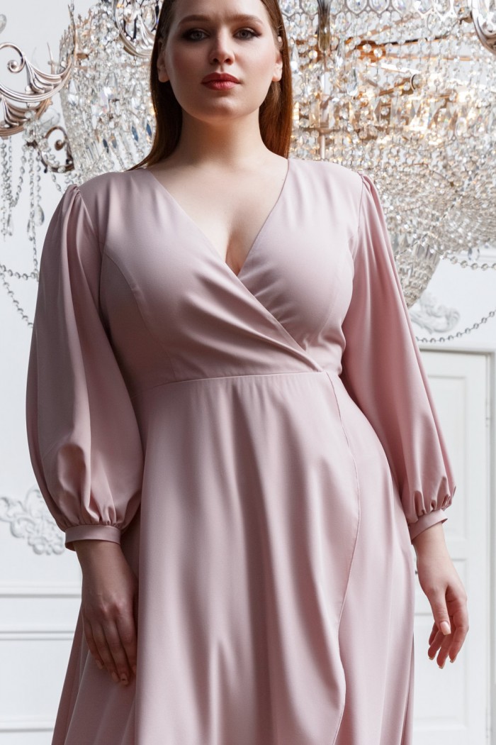 ЛОТТА - Вечернее платье в пол с кокетливым разрезом, длинным рукавом и шикарным вырезом | Paulain