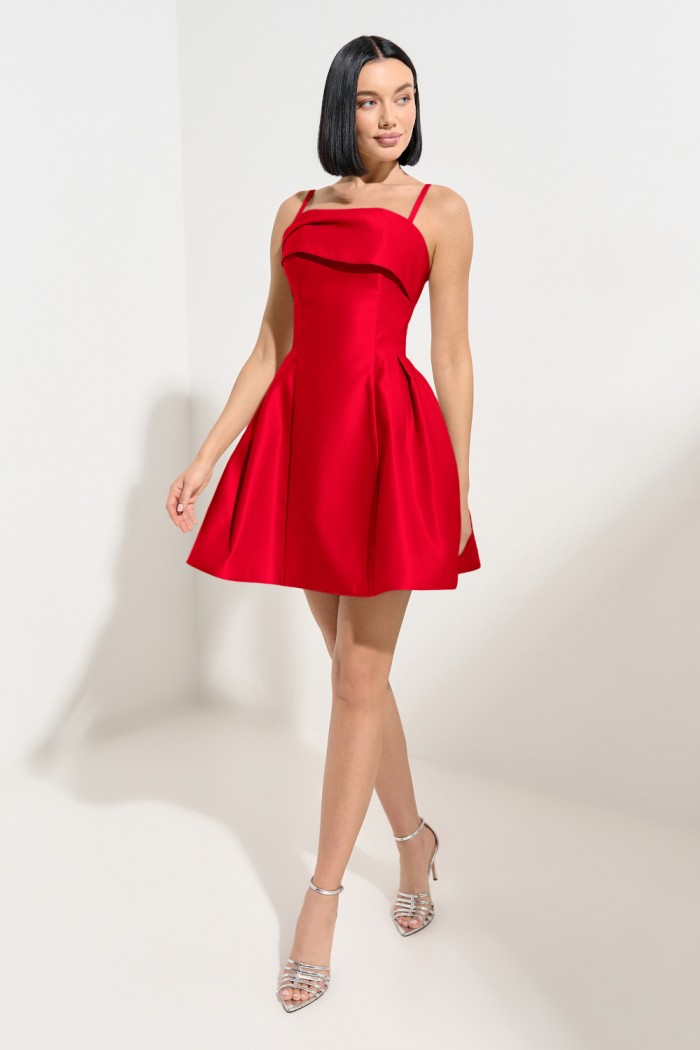 ЛУЧШАЯ ПОДРУГА Яркое короткое платье красного оттенка без отрезной талии на бретелях с пышной юбкой - ЛУЧШАЯ ПОДРУГА | Paulain