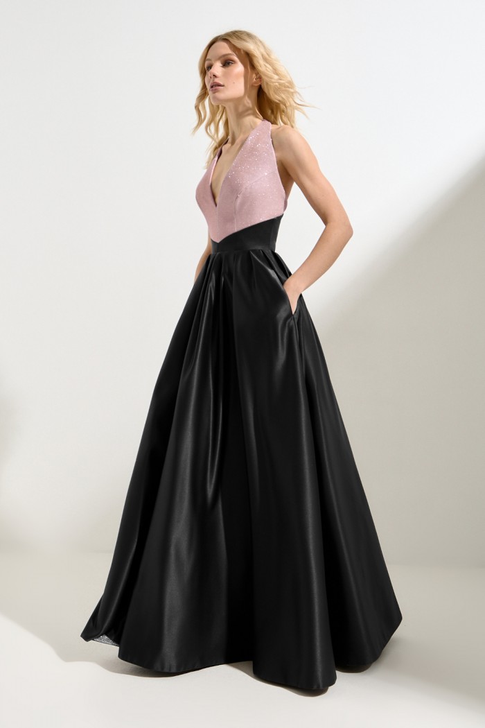 ГЛАВНАЯ РОЛЬ - Атласное длинное платье с открытыми спиной на корсете и карманами в юбке | Paulain