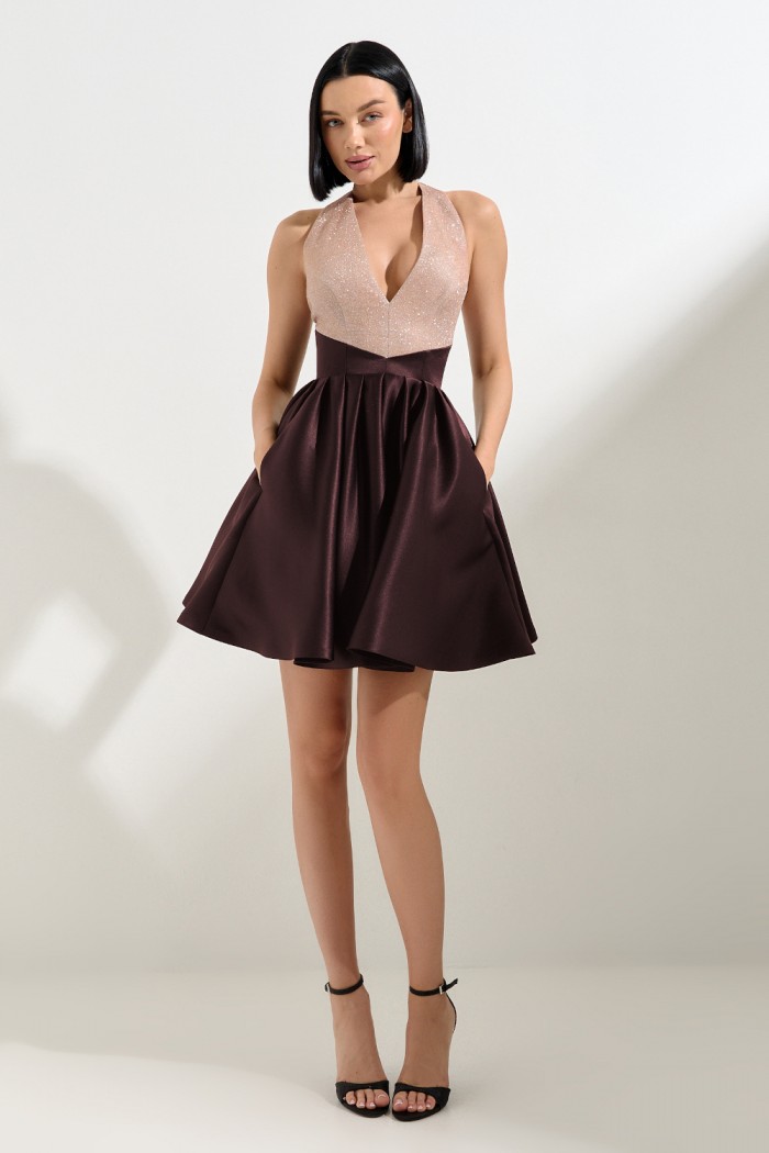 ГЛАВНАЯ РОЛЬ МИНИ - Пышное короткое платье с глубоким декольте без рукава и на шнуровке | Paulain