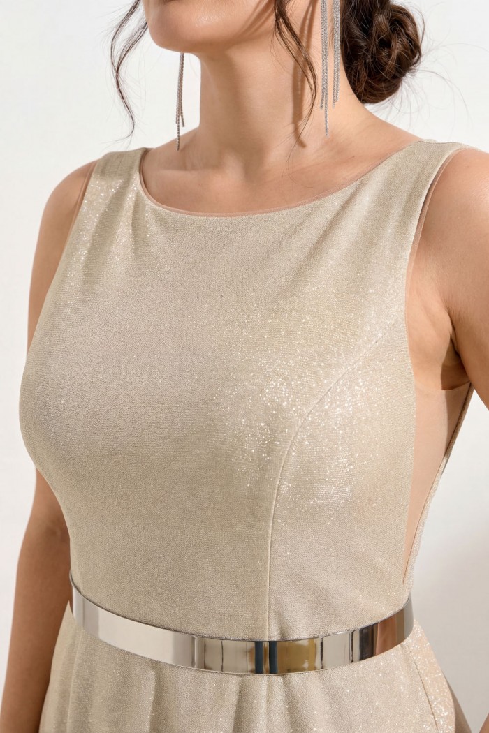 ЛУННЫЙ СВЕТ - Светлое вечернее платье в пол большого размера без рукава и горловиной лодочкой | Paulain