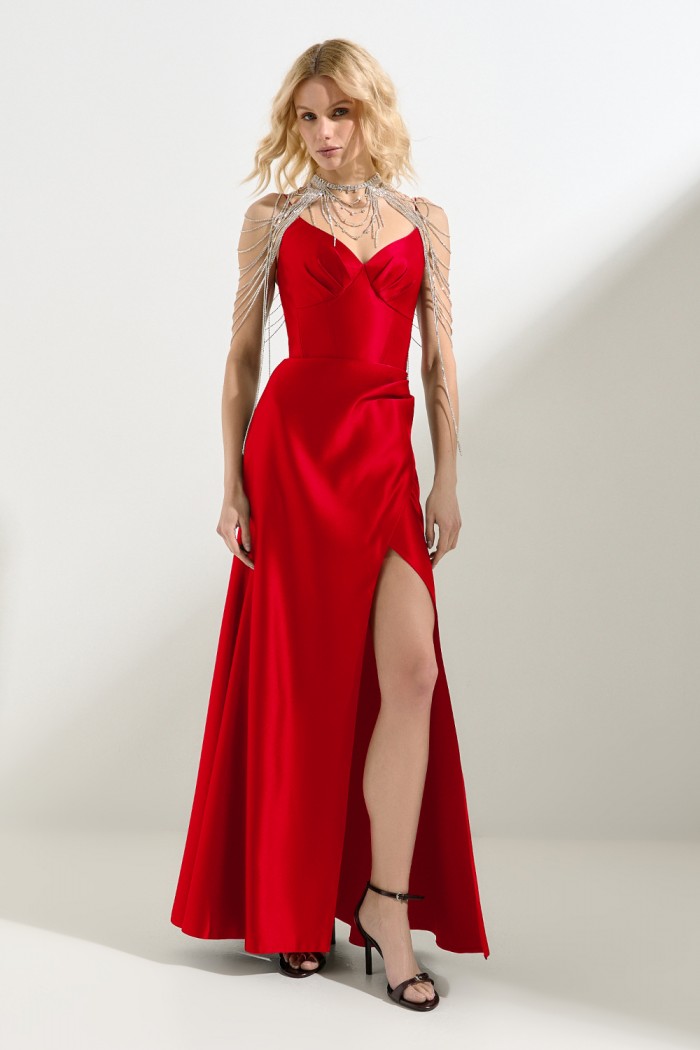Яркое вечернее платье по фигуре красного цвета на бретелях и с разрезом - ОДНА ТАКАЯ | Paulain