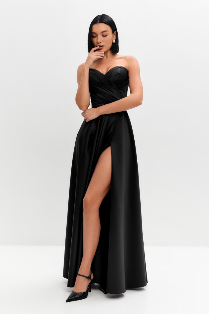 РОССА МАКСИ - Красивое вечернее платье черного цвета в пол с открытыми и шнуровкой | Paulain