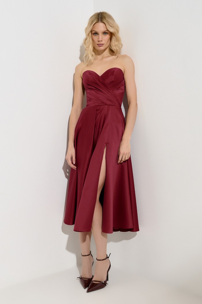 Коктейльное платье миди длины винного оттенка на корсете-сердечко  - РОССА МИДИ | Paulain