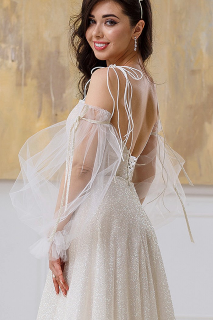 АНЖЕЛИКА - Романтичное блестящее платье на бретелях из глиттерной ткани со съемными рукавами | Paulain