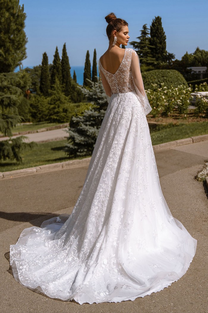 SV 299 - Женственное свадебное платье классического силуэта со шлейфом и утонченным кружевом | Paulain