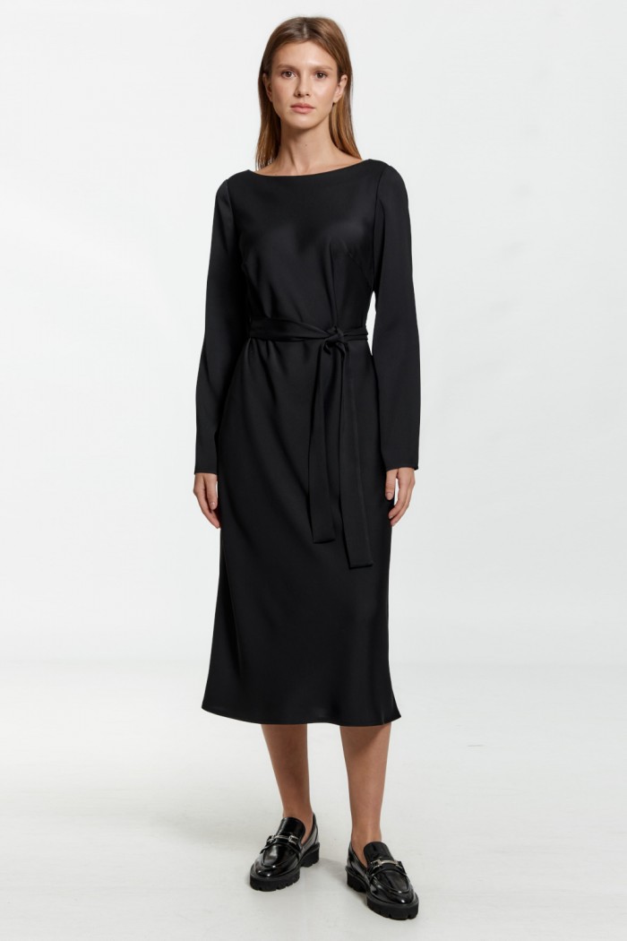 Черное платье длины миди с длинным рукавом и поясом - 5-2867-4 | Paulain