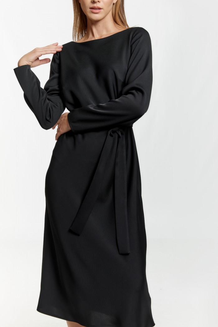 ПЛАТЬЕ 5-2867-4 - Черное платье длины миди с длинным рукавом и поясом | Paulain