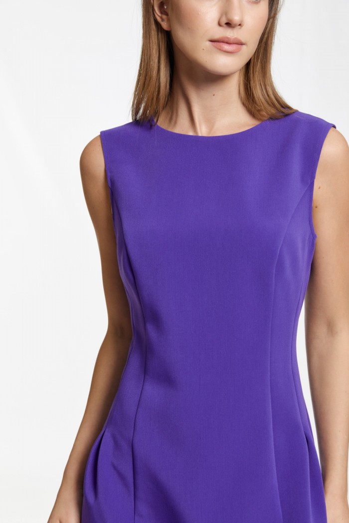 ПЛАТЬЕ 5-3198-73 - Фиолетовое короткое платье без рукава на молнии | Paulain
