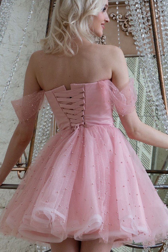 РОКСИ - Открытое платье розового цвета с короткой пышной юбкой | Paulain