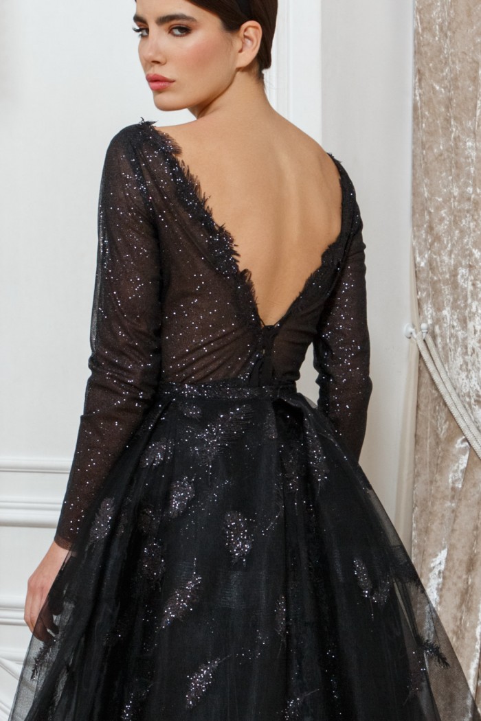 ВИНЧЕНСА - Чёрное длинное вечернее платье с глухим лифом, открытой спиной и съемной верхней юбкой | Paulain