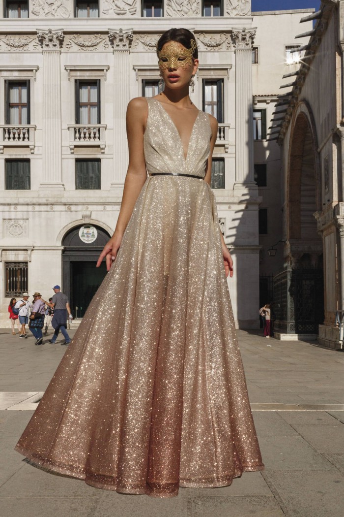 МЕЛИСЕНТА Бурбон - Потрясающее вечернее платье А-силуэта из искрящейся ткани с эффектом омбре | Paulain
