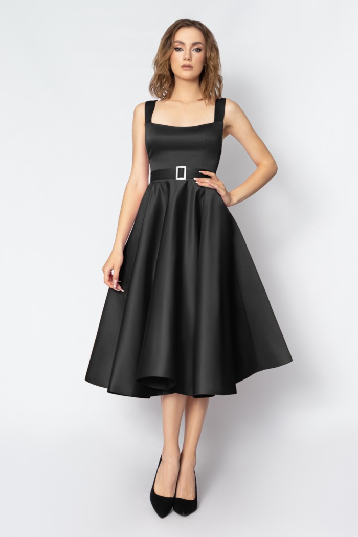 Коктейльное платье с квадратным вырезом, поясом и скрещенными лямками - ЙОКО | Paulain